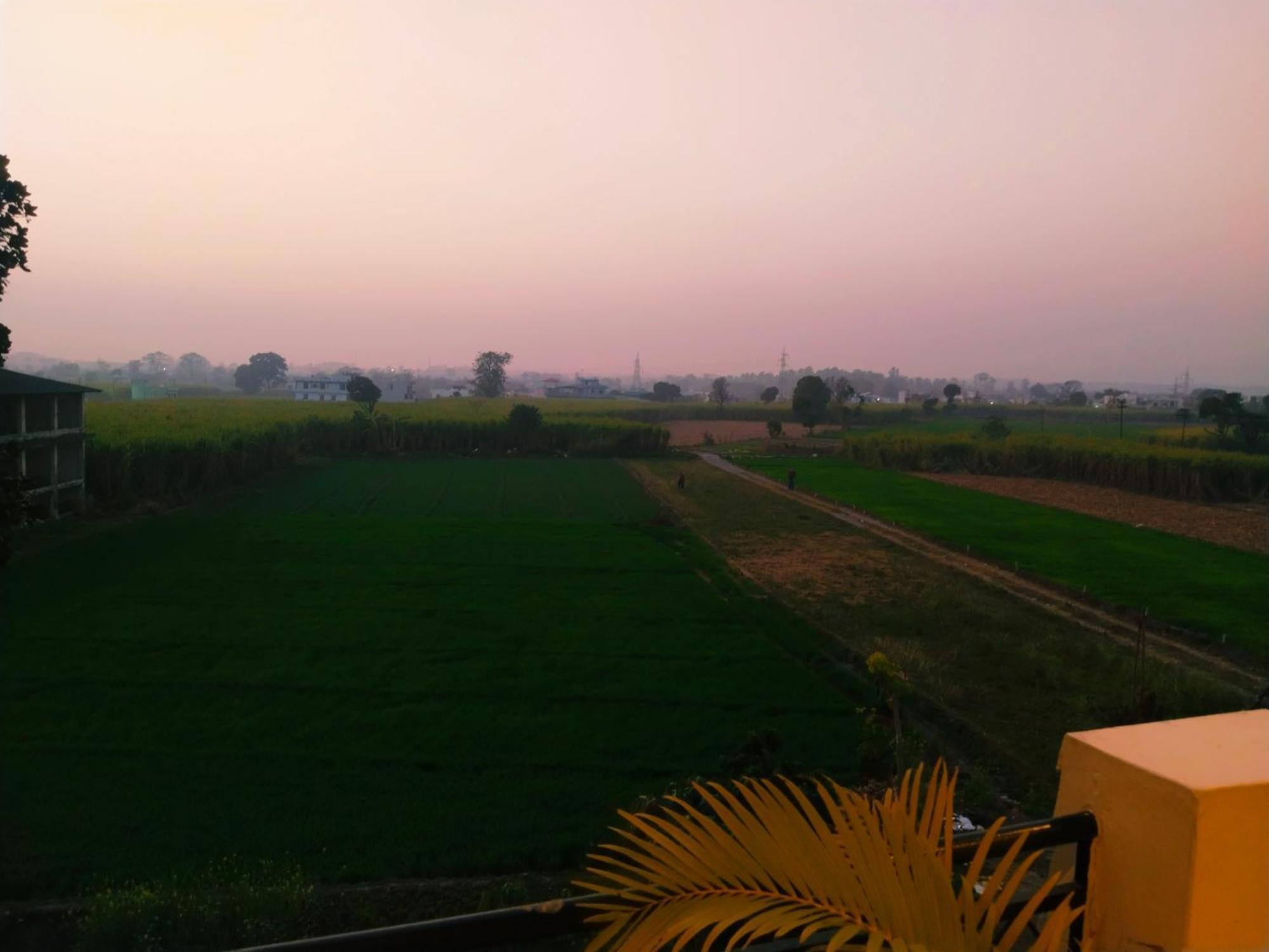 Airport Luxury Nature Homestay- Near Jolly Grant Airport Dehradun Doiwāla Exterior foto