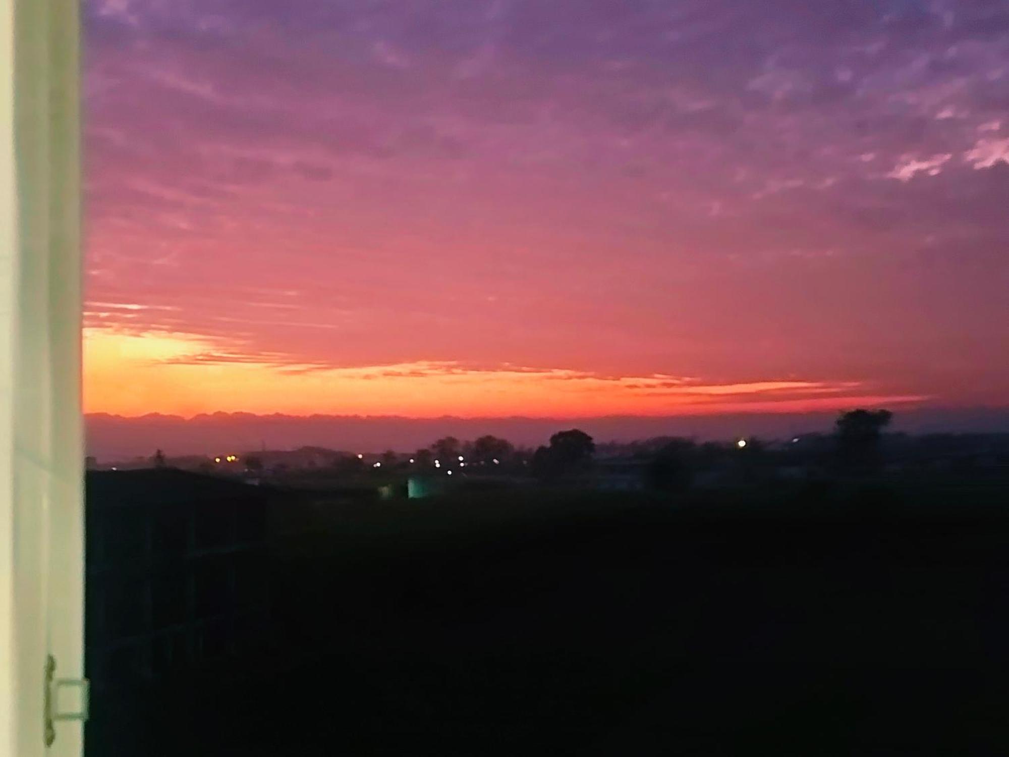 Airport Luxury Nature Homestay- Near Jolly Grant Airport Dehradun Doiwāla Exterior foto